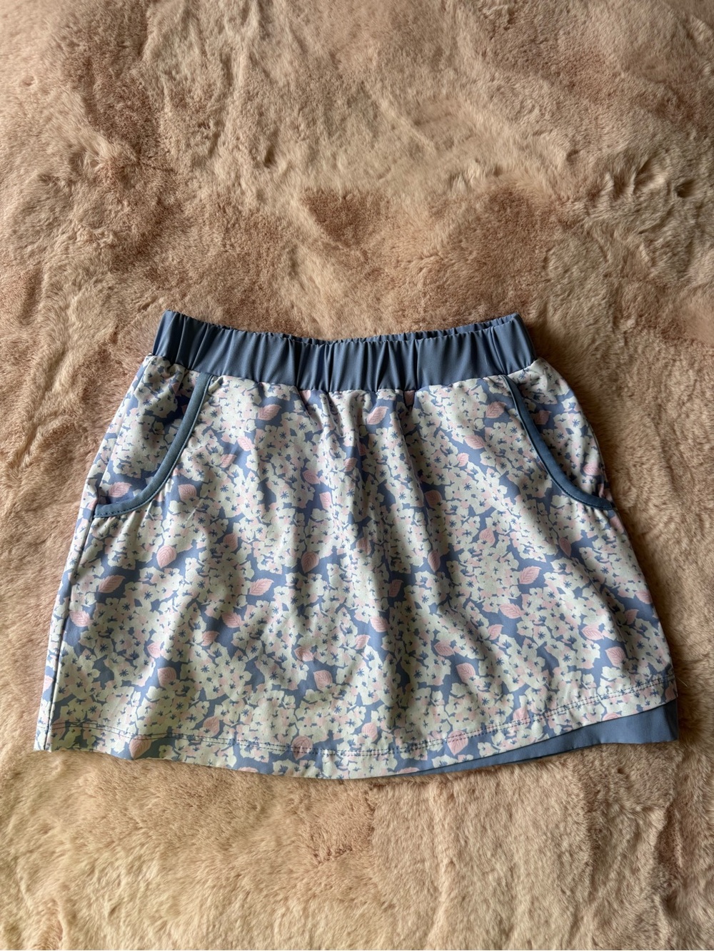Turtles and Tees Golf and Tennis Skort Blue Floral Girls Size Large (10/12)
